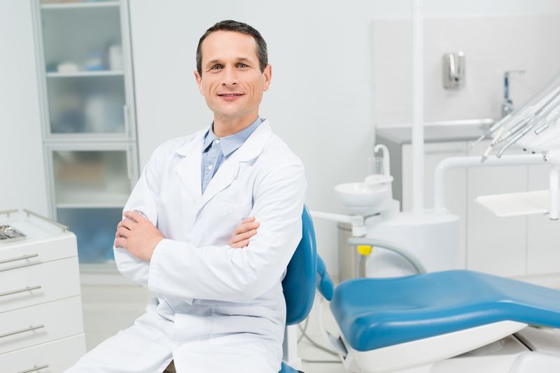 Gabinet Stomatologiczny Dental Studio Gdynia- lek.dent. Dawid Skrzyński